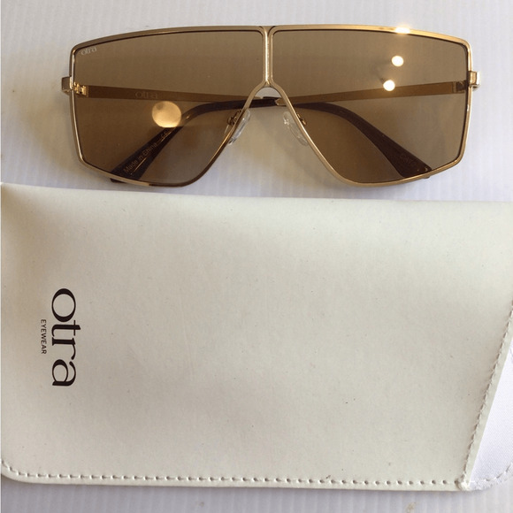 NEW! OTRA Stylish Gold Juno Sunglasses main image 4